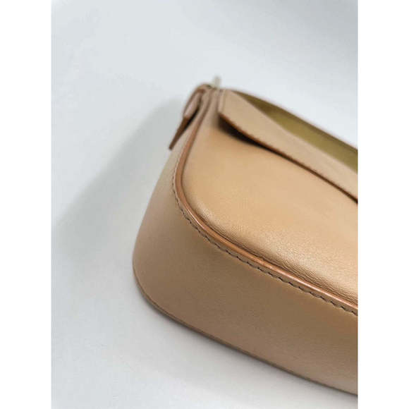 Fendi Baguette Beige Leather with Gold Studded Metal Buckle - Picture 14 of 16